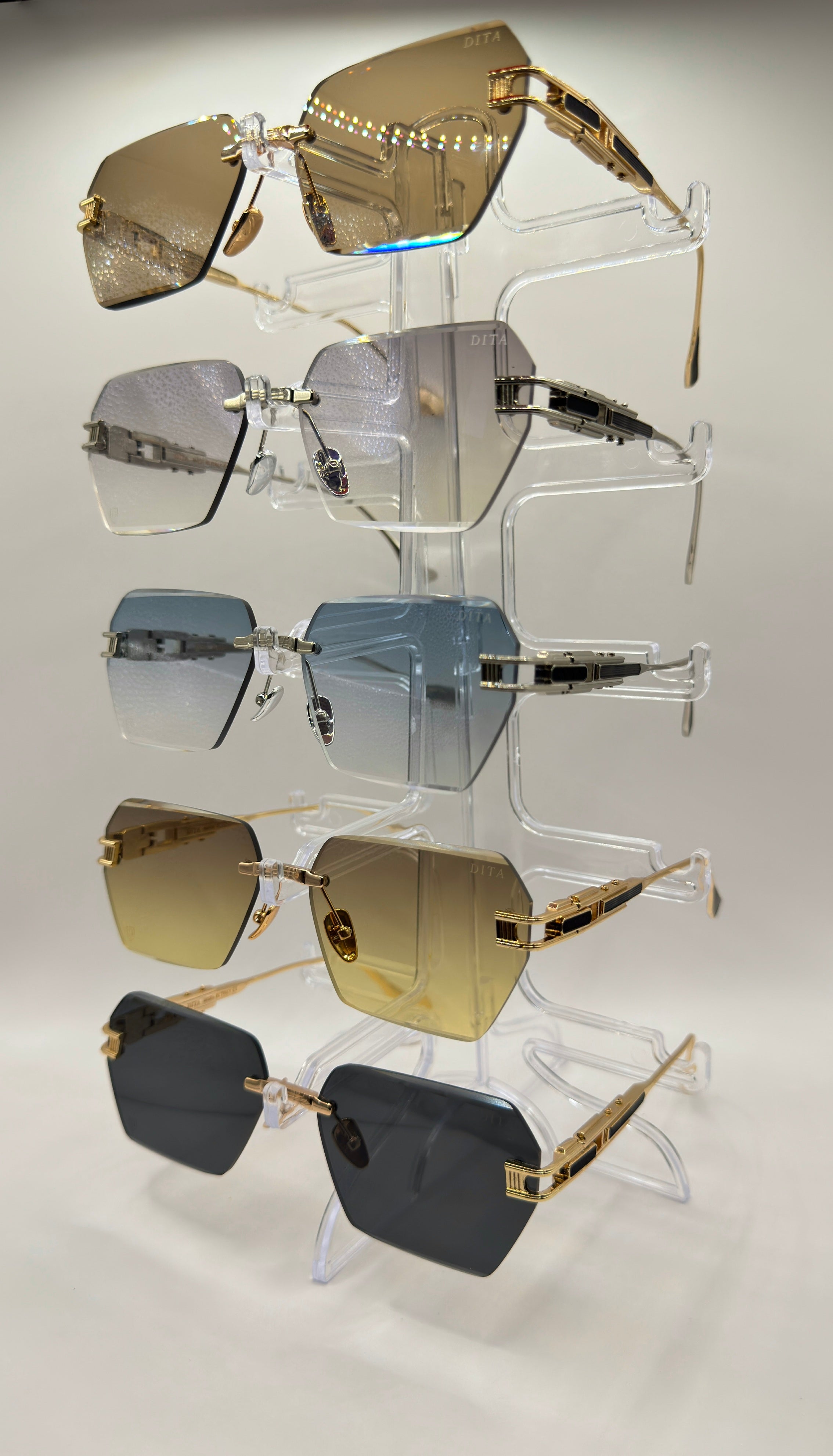 Lunettes Dita - نظارات ديتا فاخرة و تصميم عصري بدون إطارات